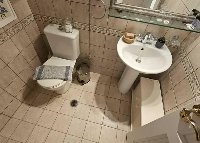 Elia Oasis Coastal Escape Apartmán *